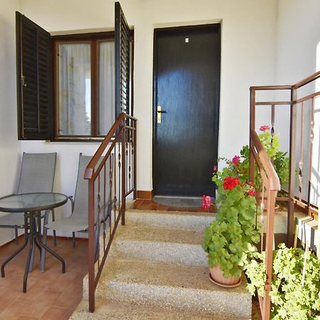 Apartments And Rooms With Parking Space Zambratija, Umag - 22512 Savudrija Exterior photo